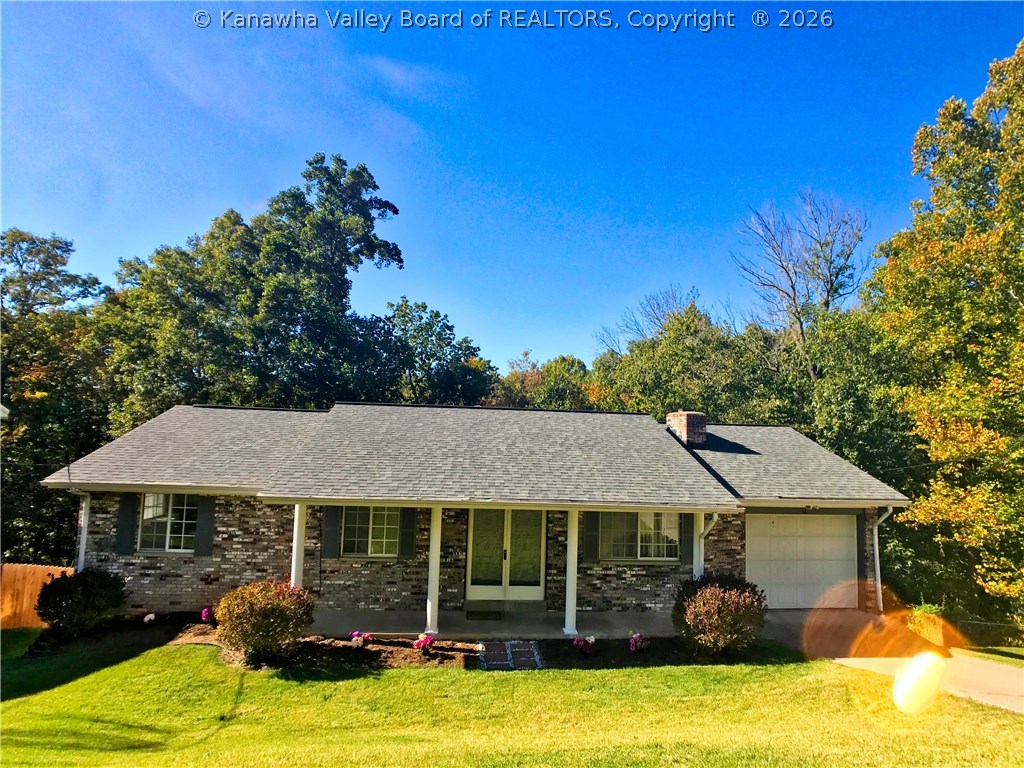 17 Barrington Road Nitro, WV 25143 - Photo 2 of 27 Gallery Image 2