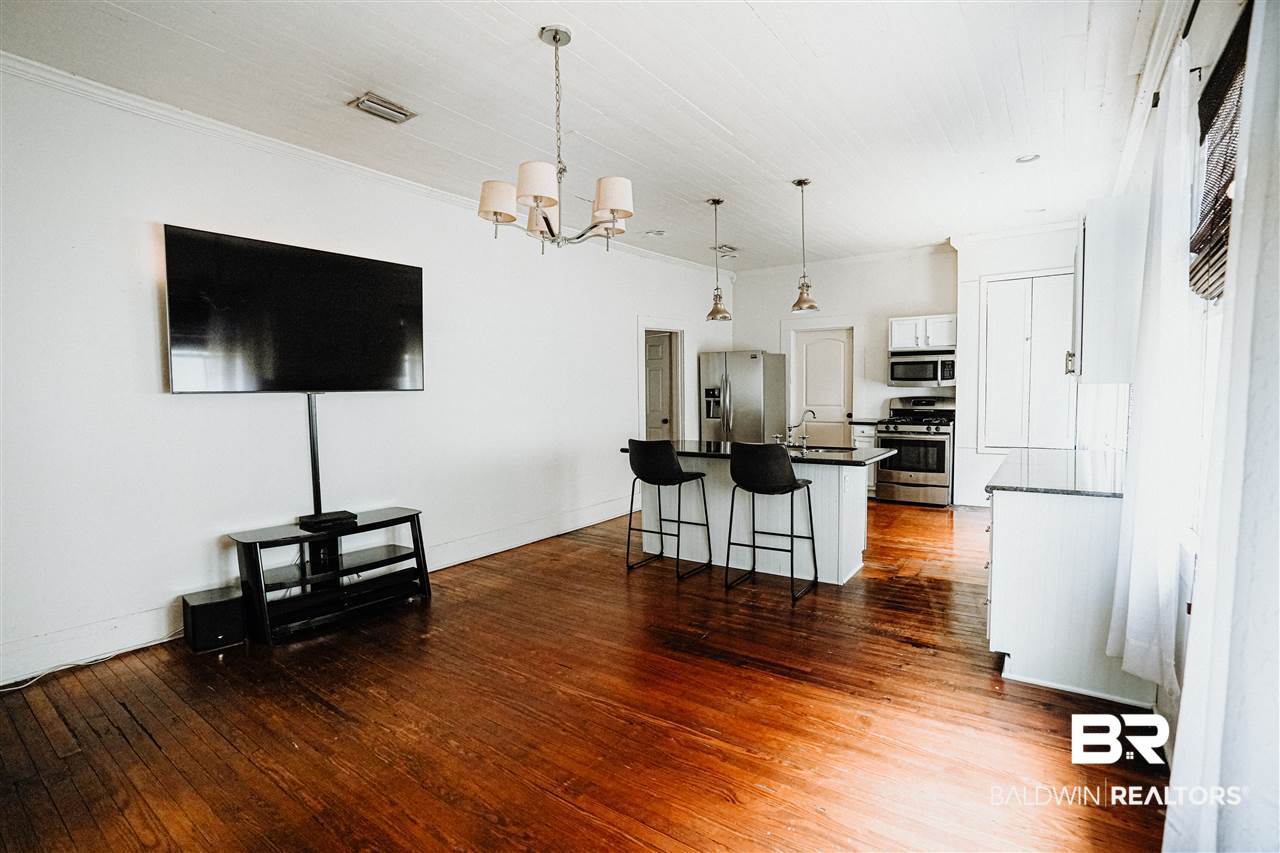 1006 Old Shell Road Mobile, AL 36604 - Photo 12 of 35