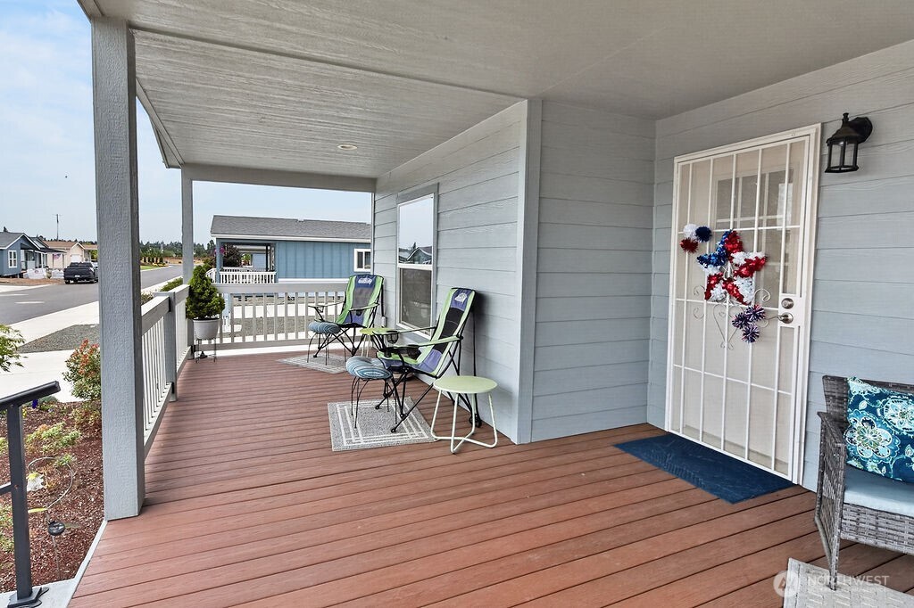 894 North Iris Avenue Sequim, WA 98382 - Photo 5 of 34