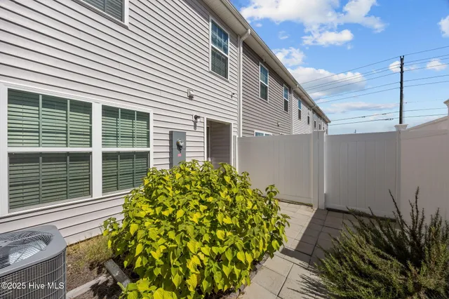 $234,750 | 3101 Tatlock Way, Unit E, Greenville, NC 27834