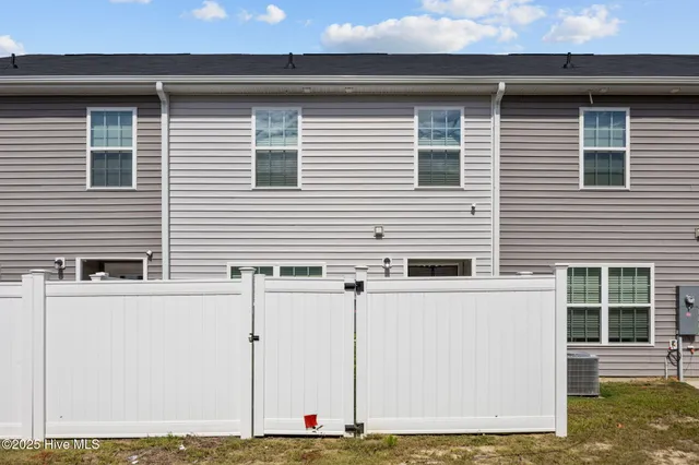 $234,750 | 3101 Tatlock Way, Unit E, Greenville, NC 27834