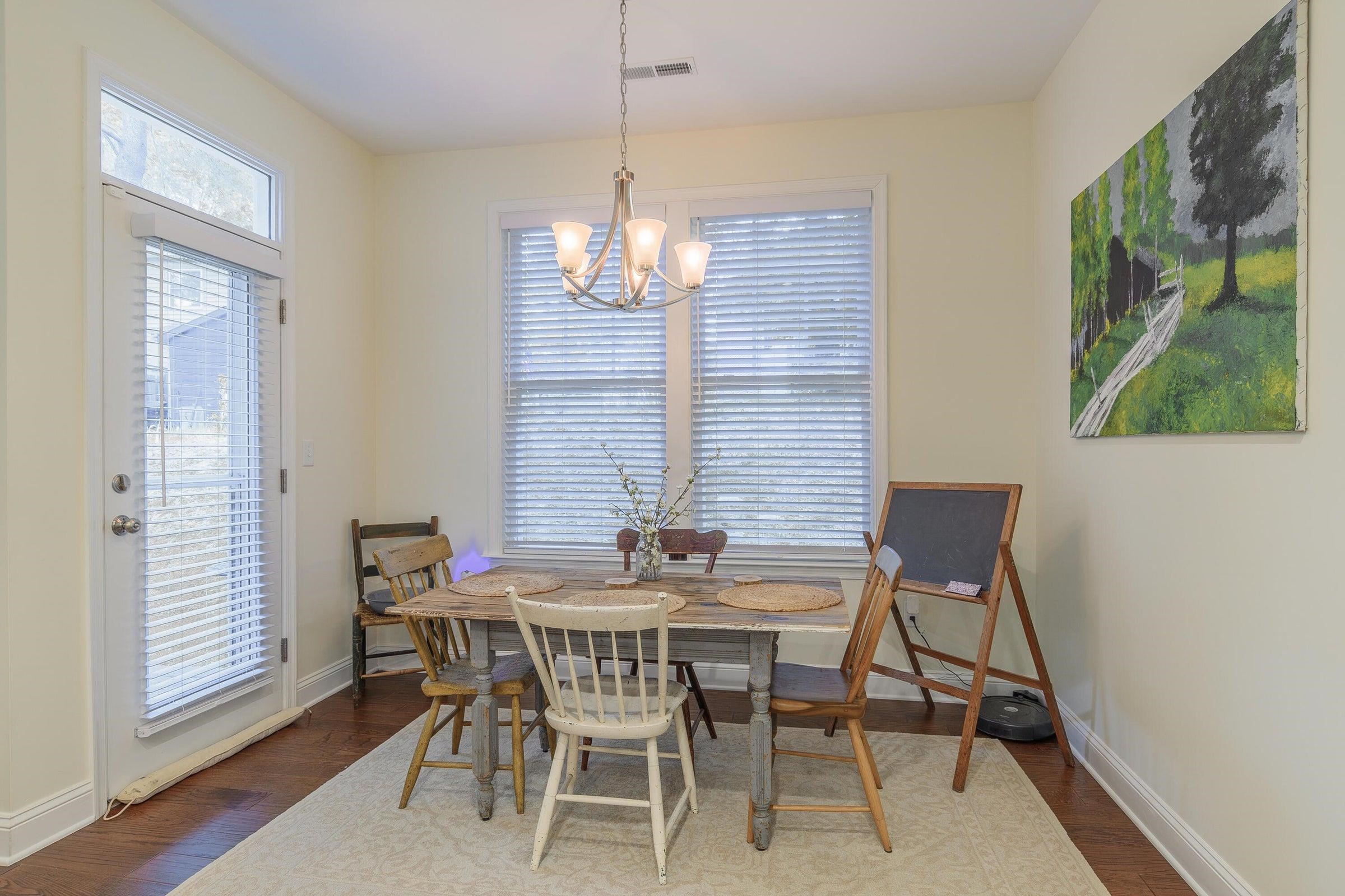 43 Chamberlain Loop Lexington, VA 24450 - Photo 22 of 47 Dining area
