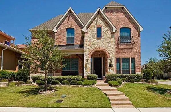 $3,350 | 8726 Lohr Valley Road, Irving, TX 75063