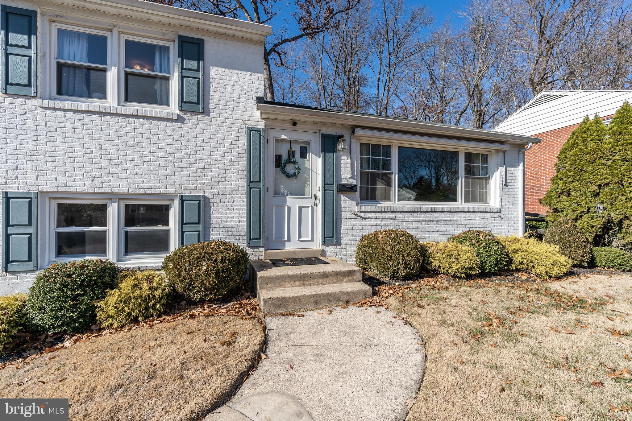 2020 Rollingwood Road Baltimore, MD 21228 - Photo 2 of 39 Welcome Home to 2020 Rollingwood Rd