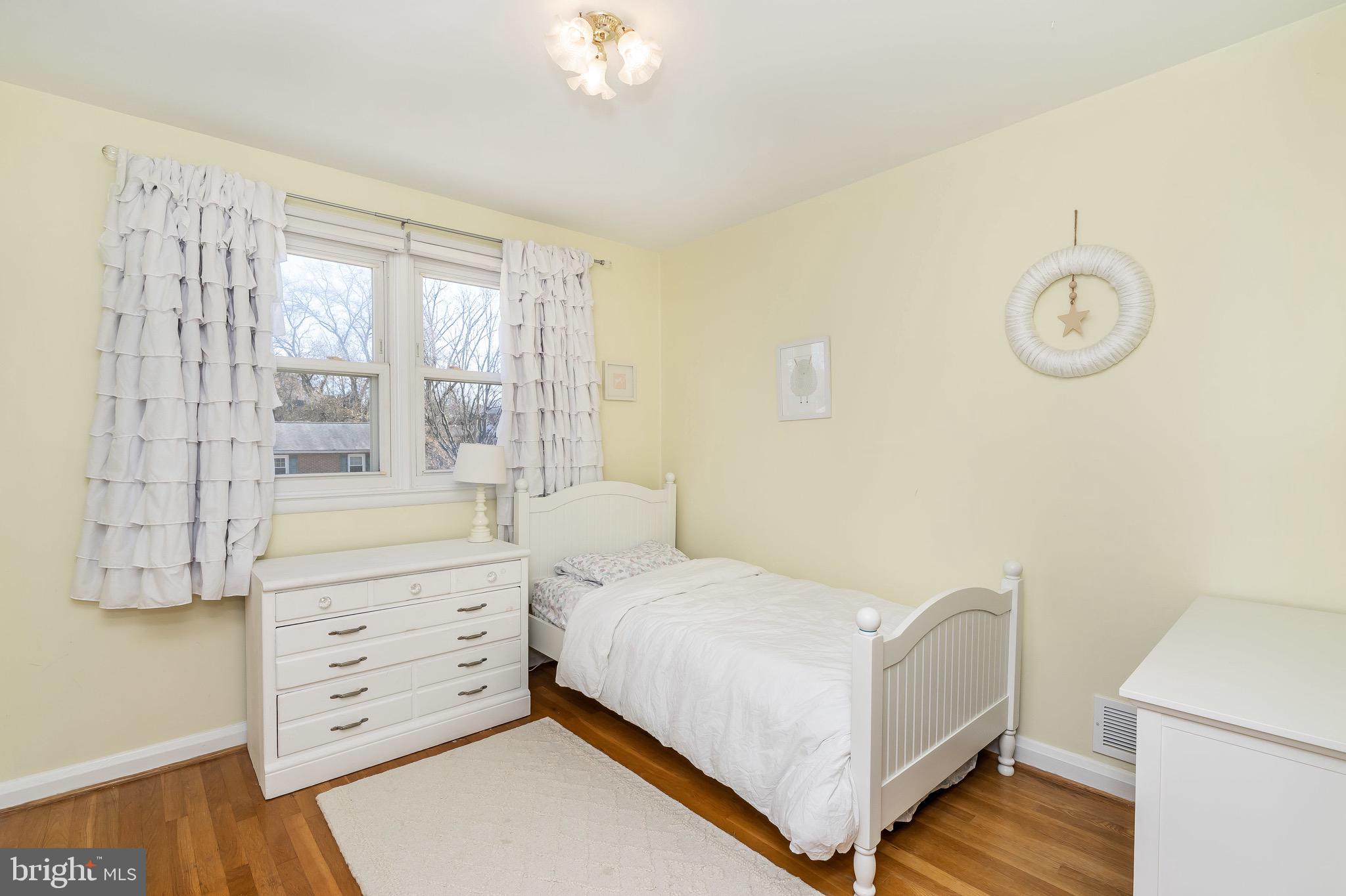 2020 Rollingwood Road Baltimore, MD 21228 - Photo 22 of 39 3rd Bedroom