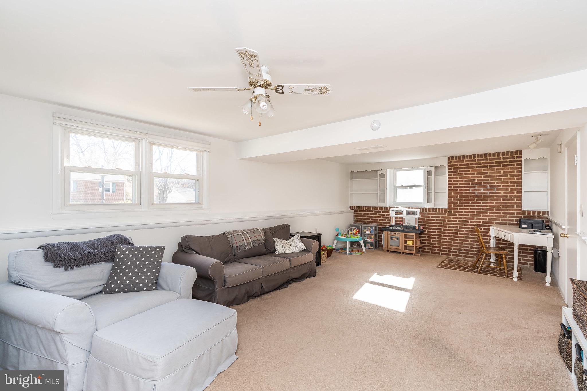 2020 Rollingwood Road Baltimore, MD 21228 - Photo 24 of 39 Huge Family Room!