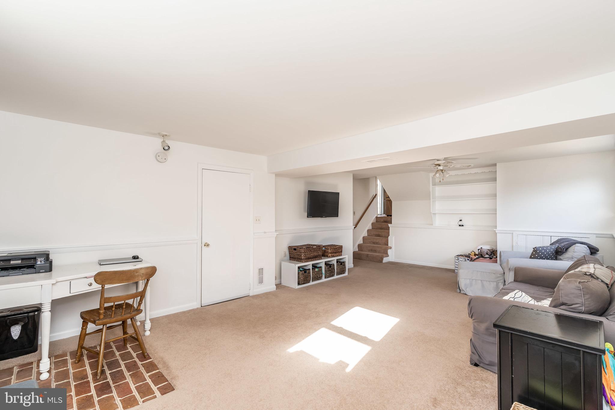 2020 Rollingwood Road Baltimore, MD 21228 - Photo 26 of 39 Huge Family Room!