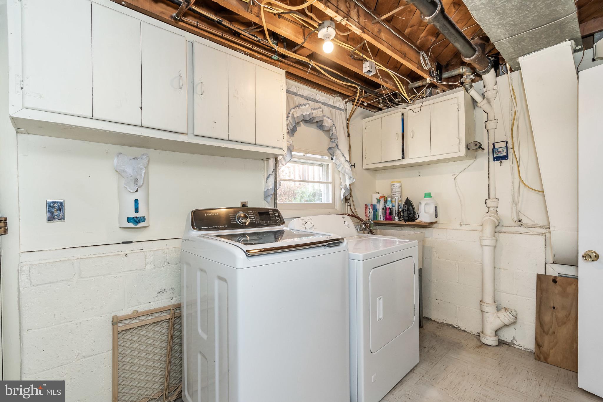 2020 Rollingwood Road Baltimore, MD 21228 - Photo 29 of 39 Washer/Dryer included