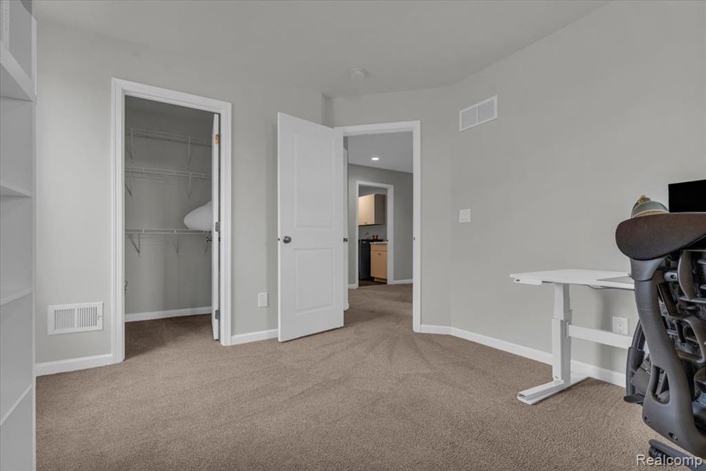 50763 Amberwood Road Canton, MI 48188 - Photo 33 of 53 Gallery Image 33