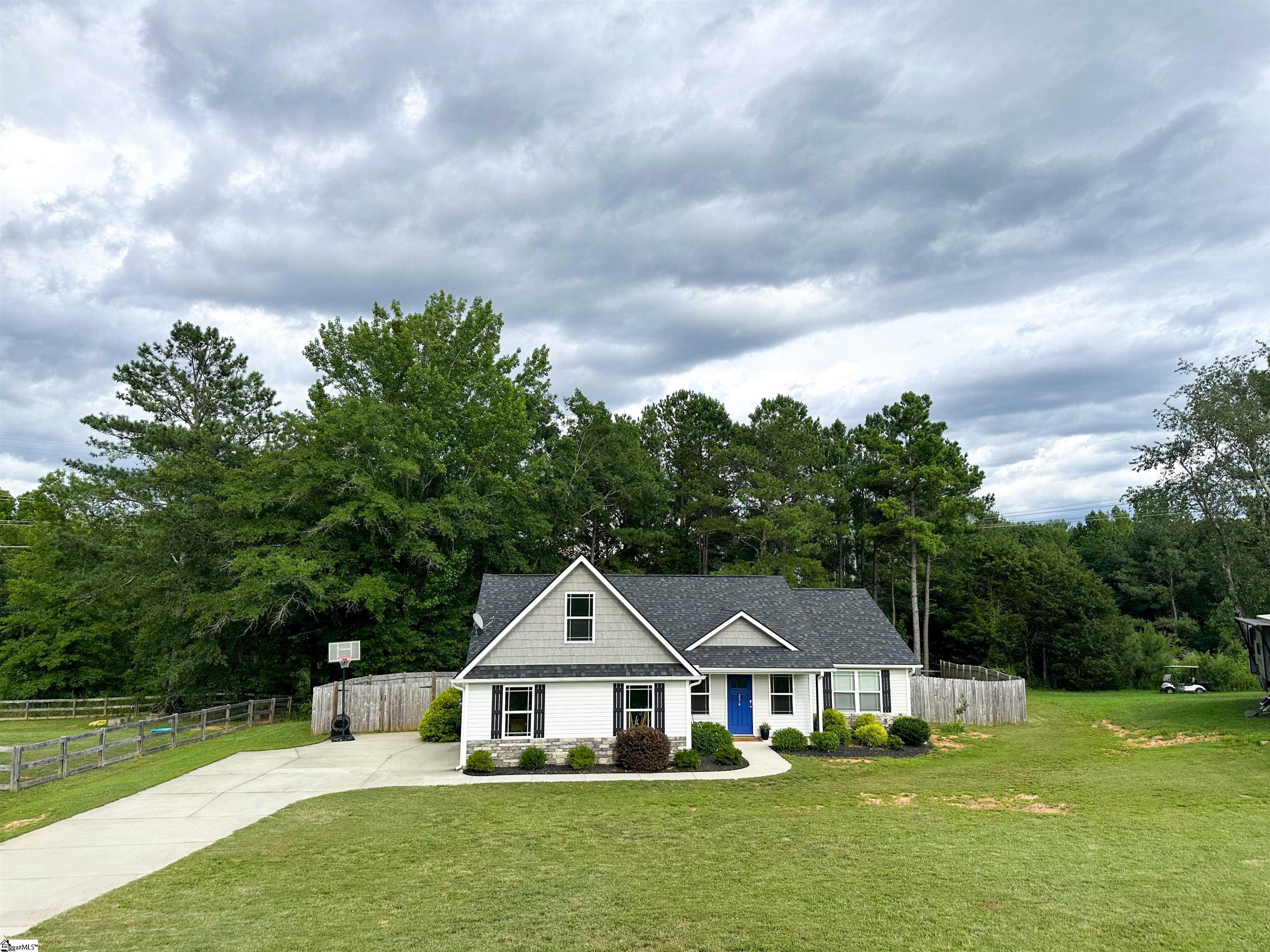 236 Redcoat Court Simpsonville, SC 29680 - Photo 1 of 32