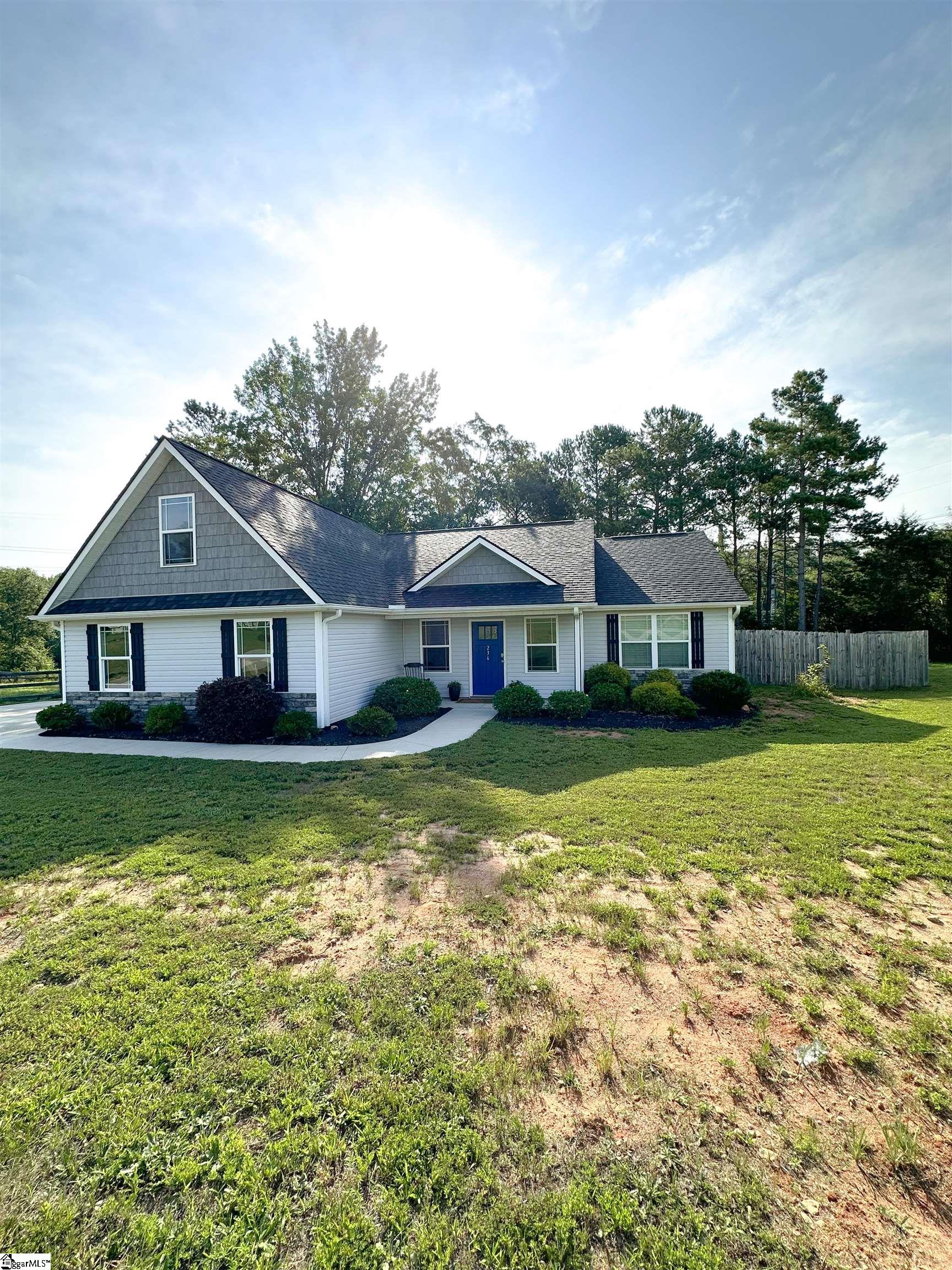 236 Redcoat Court Simpsonville, SC 29680 - Photo 3 of 32