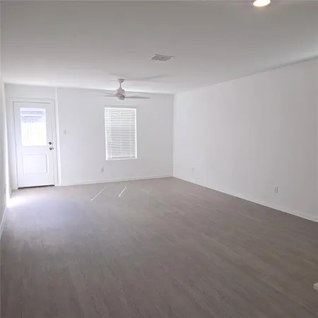 $2,400 | 6311 Whimbrel Way, Princeton, TX 75407