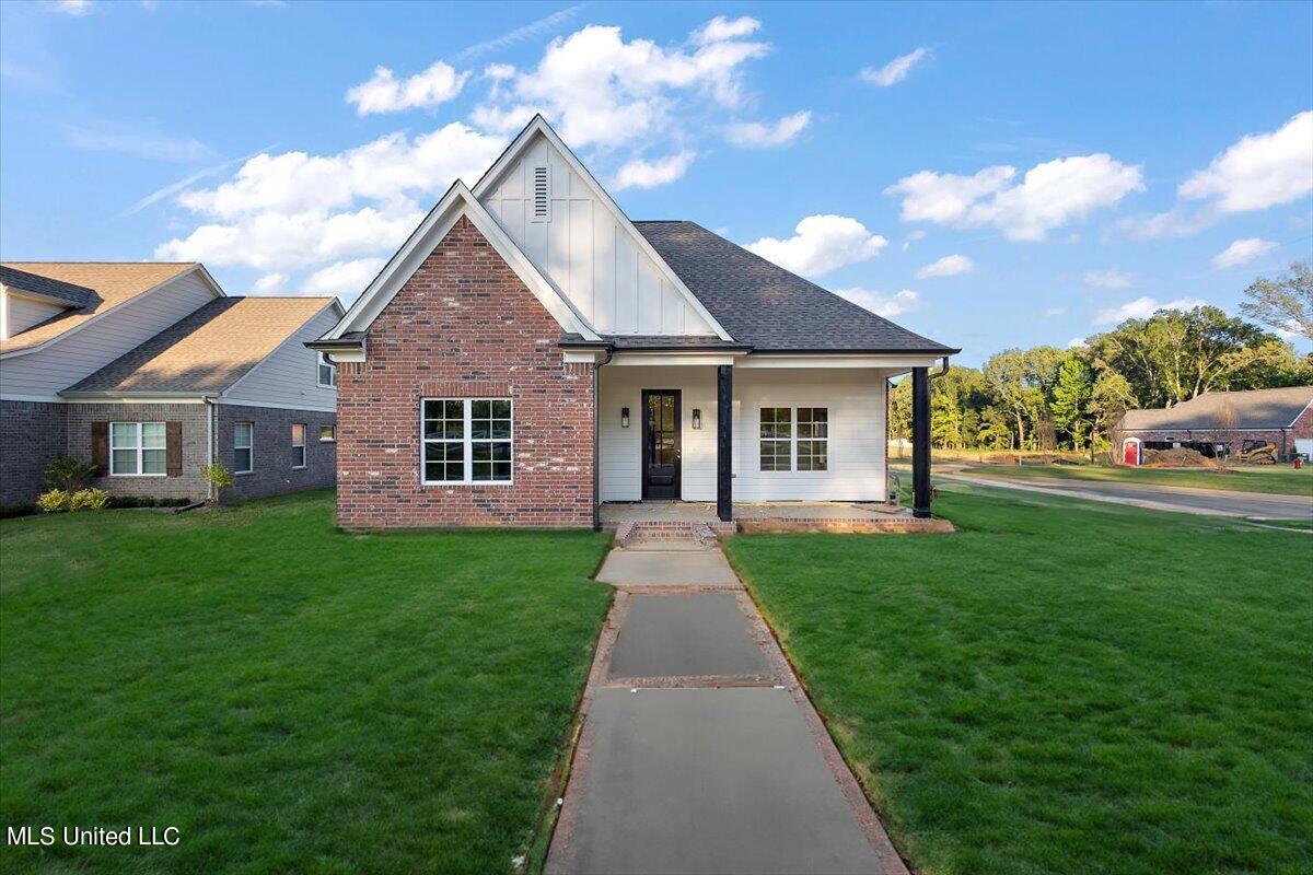 3138 Meadows Way Hernando, MS 38632 - Photo 4 of 27 HOLLY