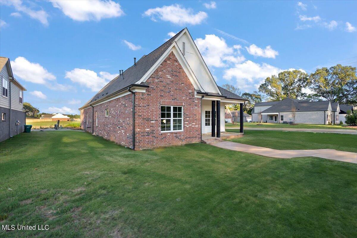 3138 Meadows Way Hernando, MS 38632 - Photo 5 of 27 HOLLY