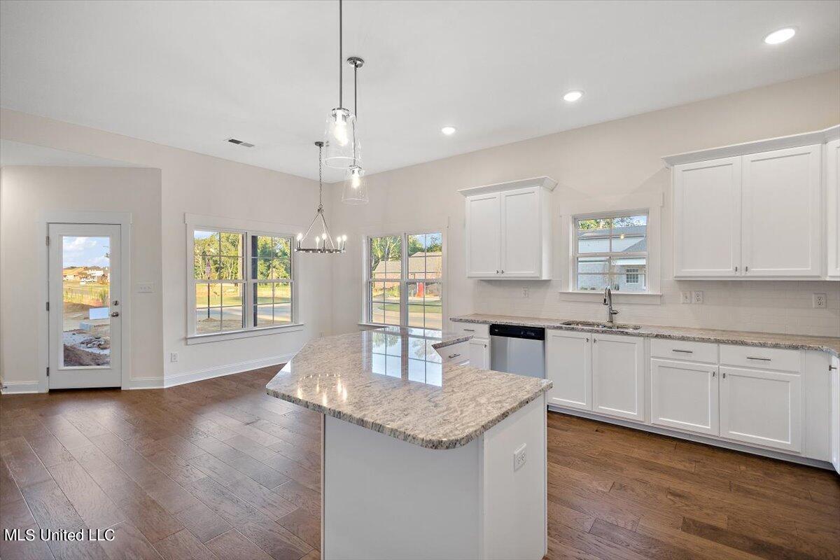 3138 Meadows Way Hernando, MS 38632 - Photo 8 of 27 HOLLY