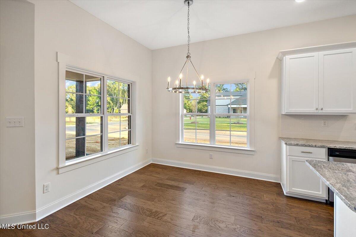 3138 Meadows Way Hernando, MS 38632 - Photo 9 of 27 HOLLY