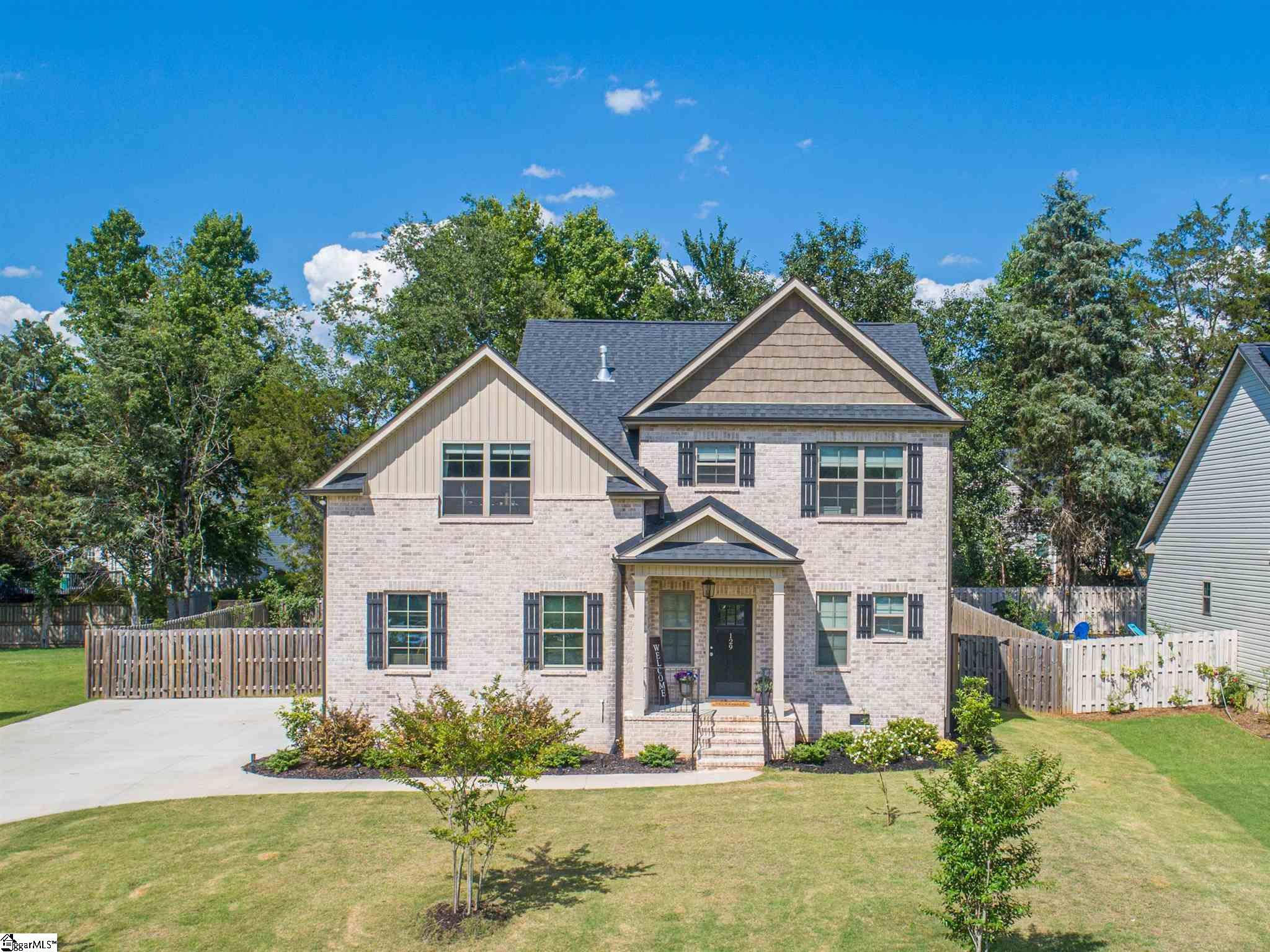 129 Scalybark Road Greenville, SC 29617 - Photo 1 of 33