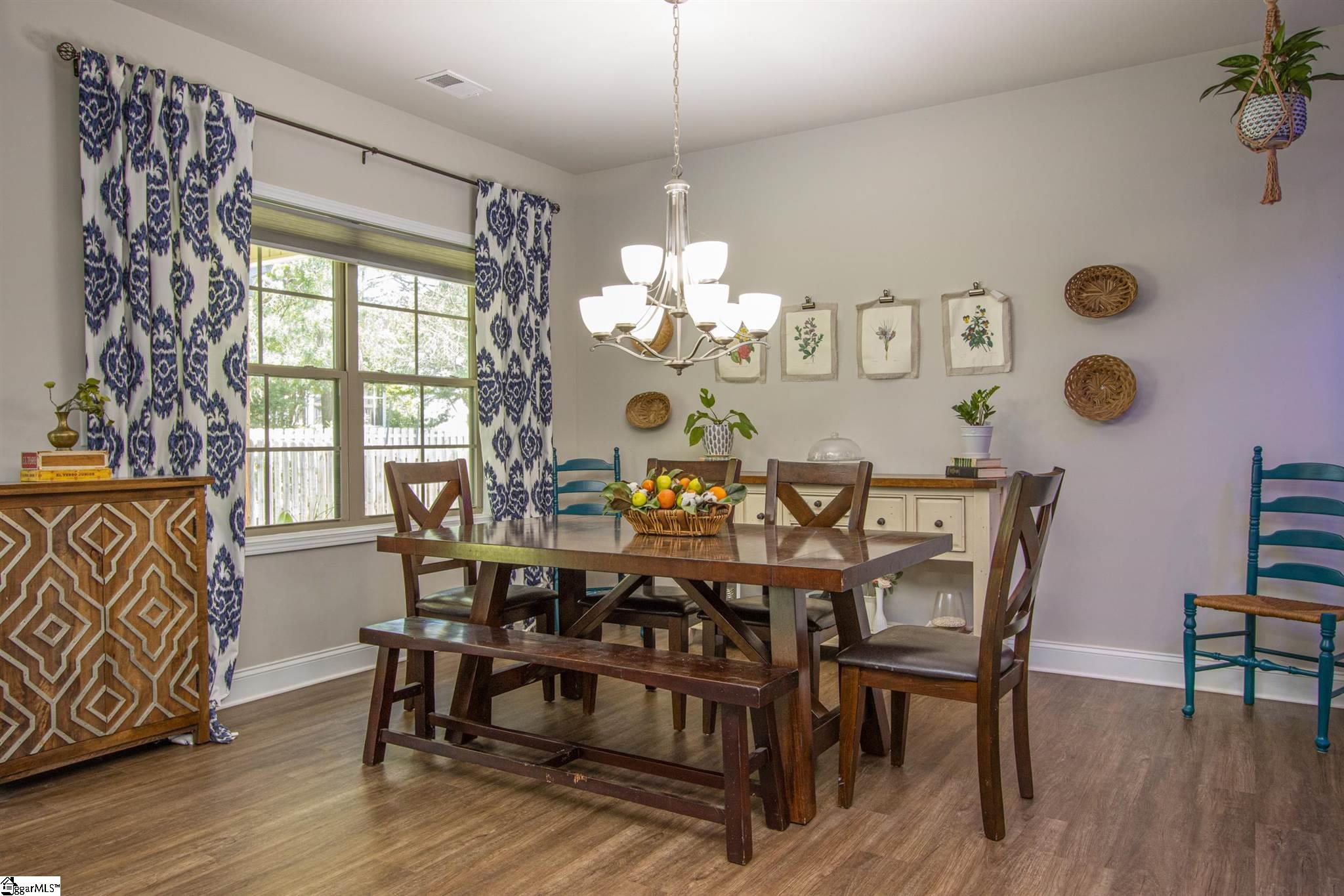 129 Scalybark Road Greenville, SC 29617 - Photo 5 of 33