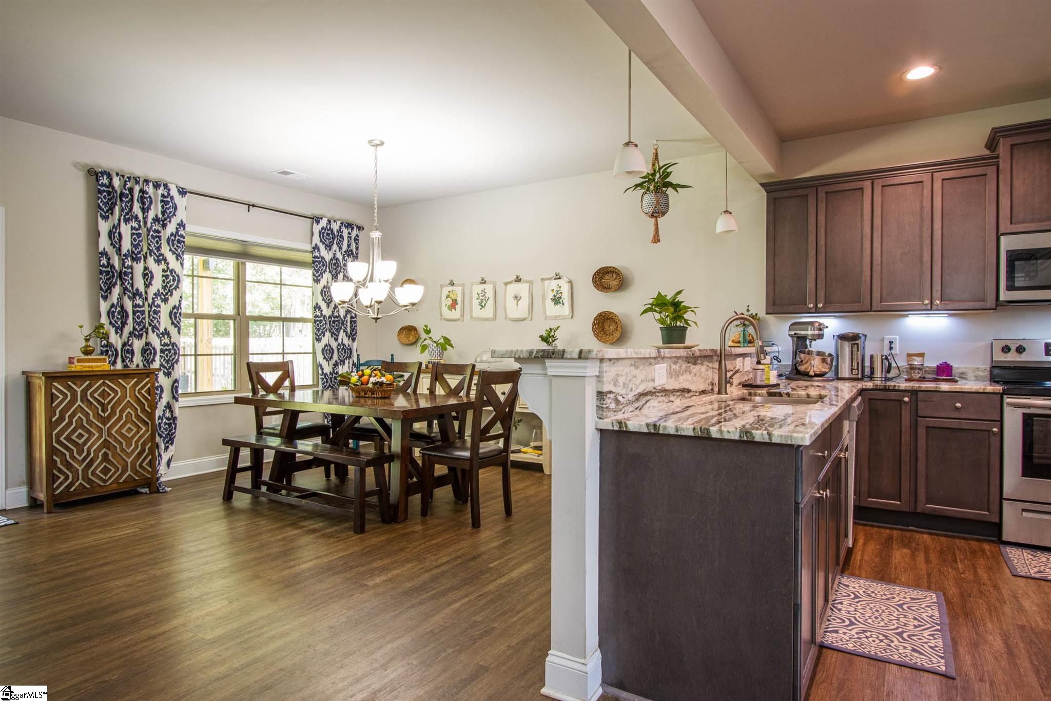 129 Scalybark Road Greenville, SC 29617 - Photo 10 of 33