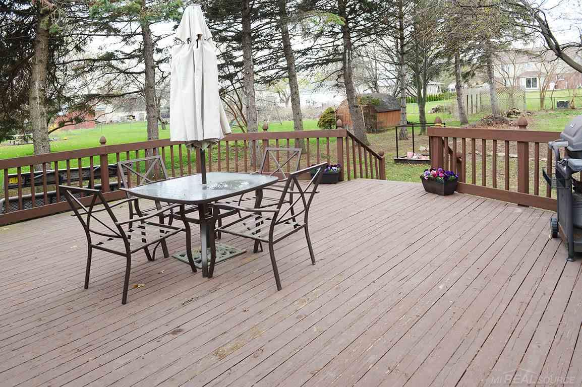 3888 Orchardview Avenue Rochester Hills, MI 48307 - Photo 15 of 17