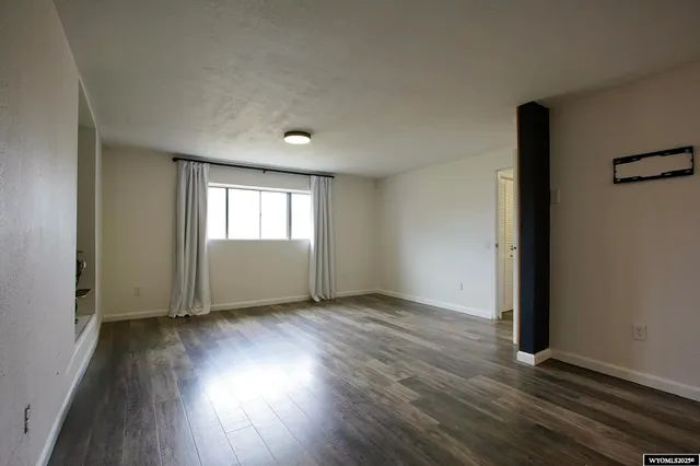 $316,000 | 1450 South Illinois Avenue, Casper, WY 82609