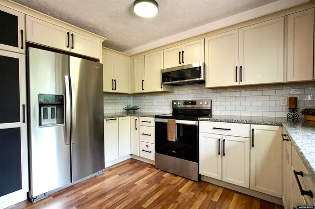 $316,000 | 1450 South Illinois Avenue, Casper, WY 82609