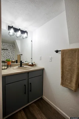 $316,000 | 1450 South Illinois Avenue, Casper, WY 82609