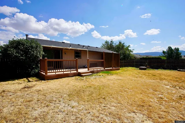 $316,000 | 1450 South Illinois Avenue, Casper, WY 82609