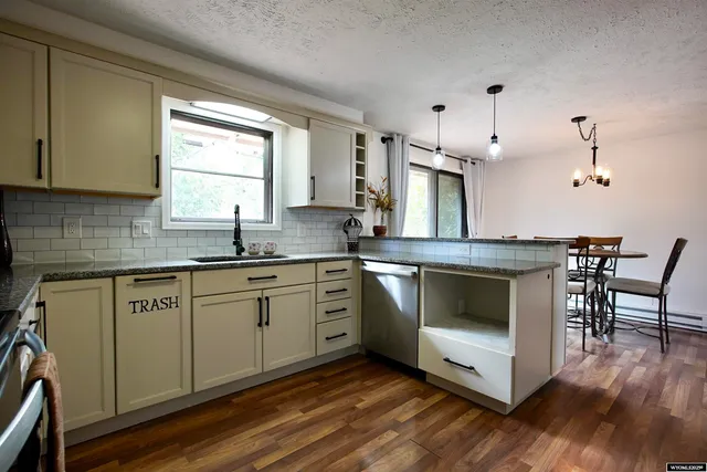 $316,000 | 1450 South Illinois Avenue, Casper, WY 82609