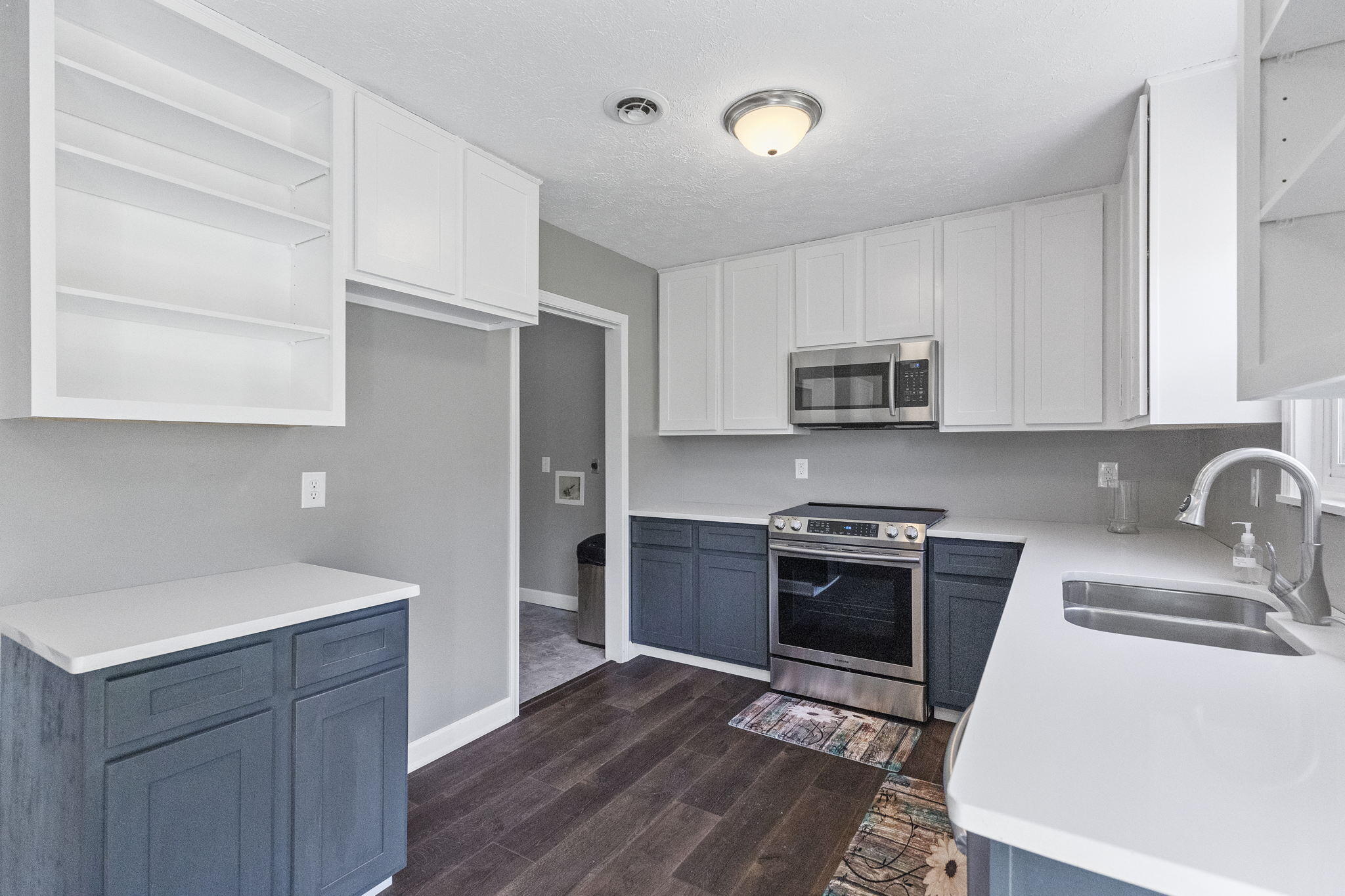 180 Hart Road, Unit 1 Elizabethton, TN 37643 - Photo 8 of 21 6-web-or-mls-217A4071