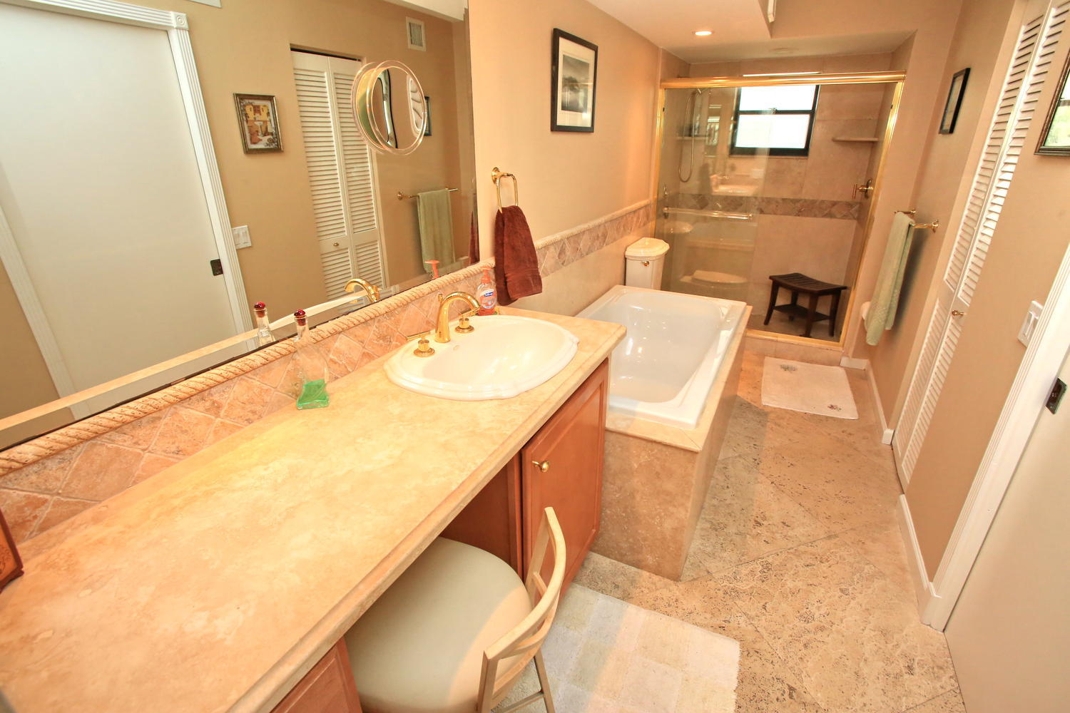 277 North Ocean Boulevard, Unit 202 Boca Raton, FL 33432 - Photo 15 of 25 277 N Ocean Blvd Unit 202-large-015-19-