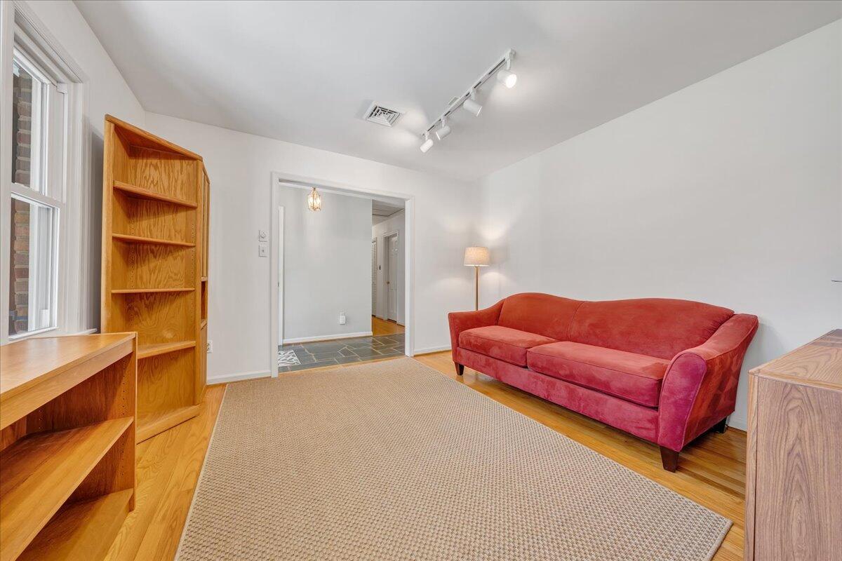 1155 Welch Road Southwest Roanoke, VA 24015 - Photo 33 of 51 LIVING ROOM WITH VIEWS!