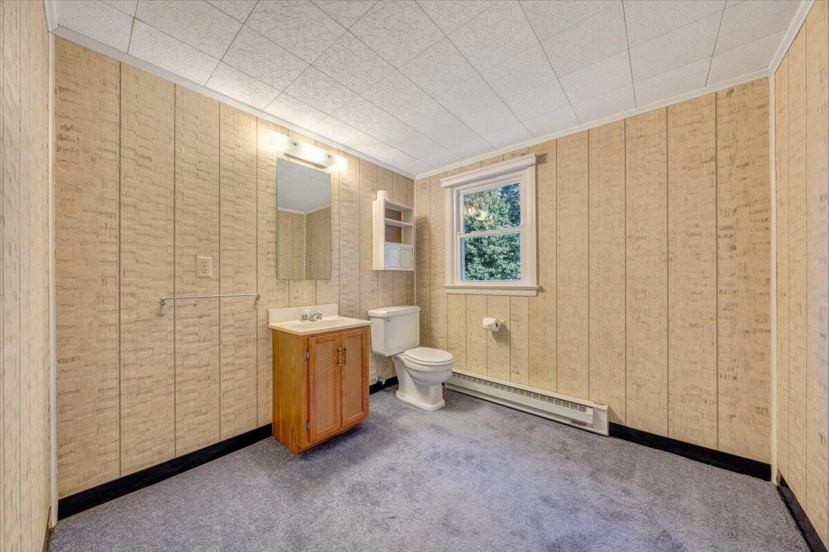 1155 Welch Road Southwest Roanoke, VA 24015 - Photo 47 of 51 1/2 BATH!