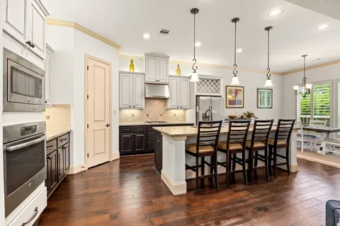 $535,000 | 10 Cottage Glen Lane, Fulshear, TX 77441