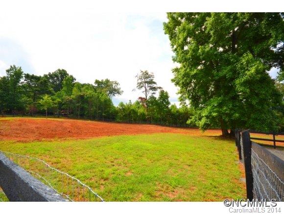 723 Smith Road Columbus, NC 28722 - Photo 3 of 24