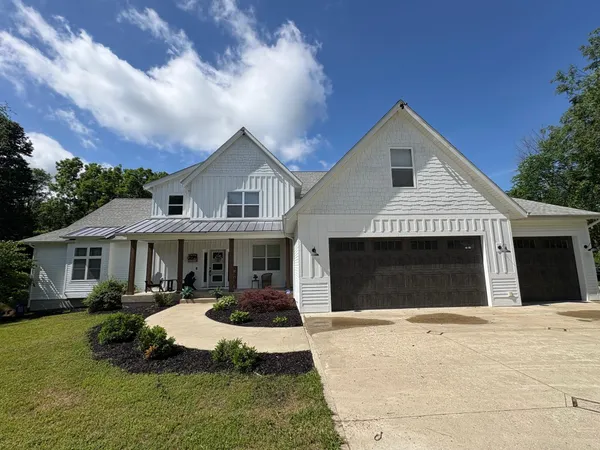 $1,399,900 | 7654 Burrstone Drive Southeast, Caledonia, MI 49316