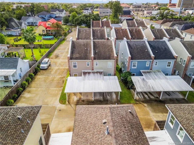 $207,500 | 515 Division Street, Unit 5, Lake Charles, LA 70601