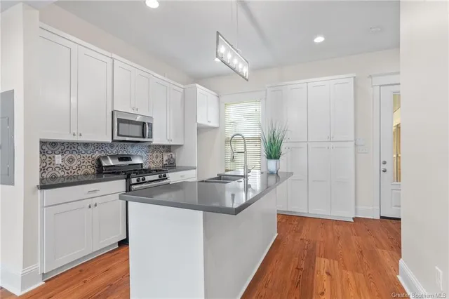 $207,500 | 515 Division Street, Unit 5, Lake Charles, LA 70601