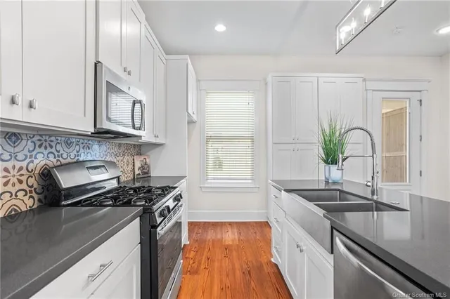 $207,500 | 515 Division Street, Unit 5, Lake Charles, LA 70601