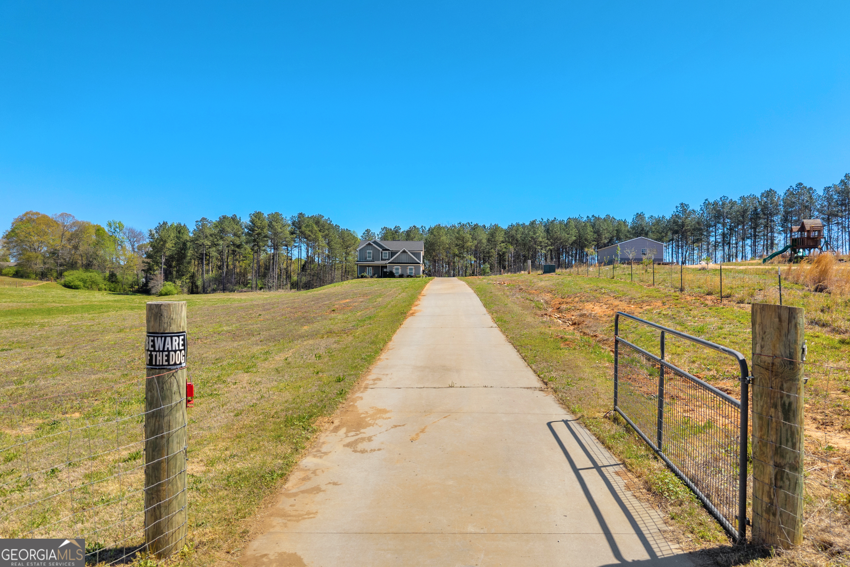 141 May Lane Carnesville, GA 30521 - Photo 7 of 39