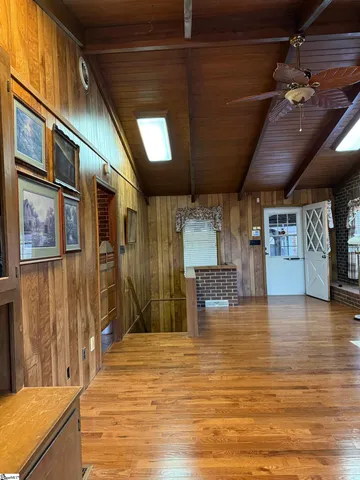 $725,000 | 550 Pine Mountain Road, Tamassee, SC 29686