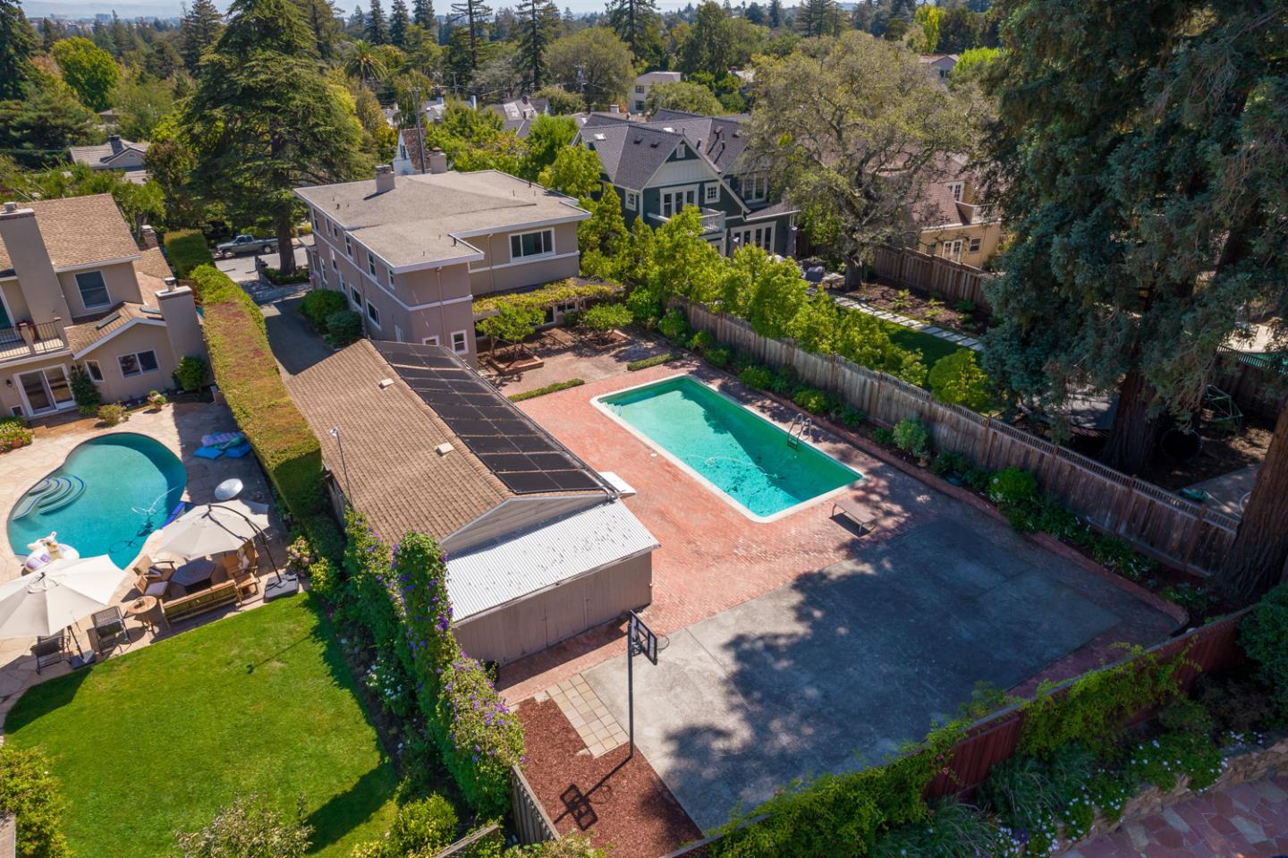 425 Hillcrest Road San Mateo, CA 94402 - Photo 4 of 48 an aerial view of a house with a garden
