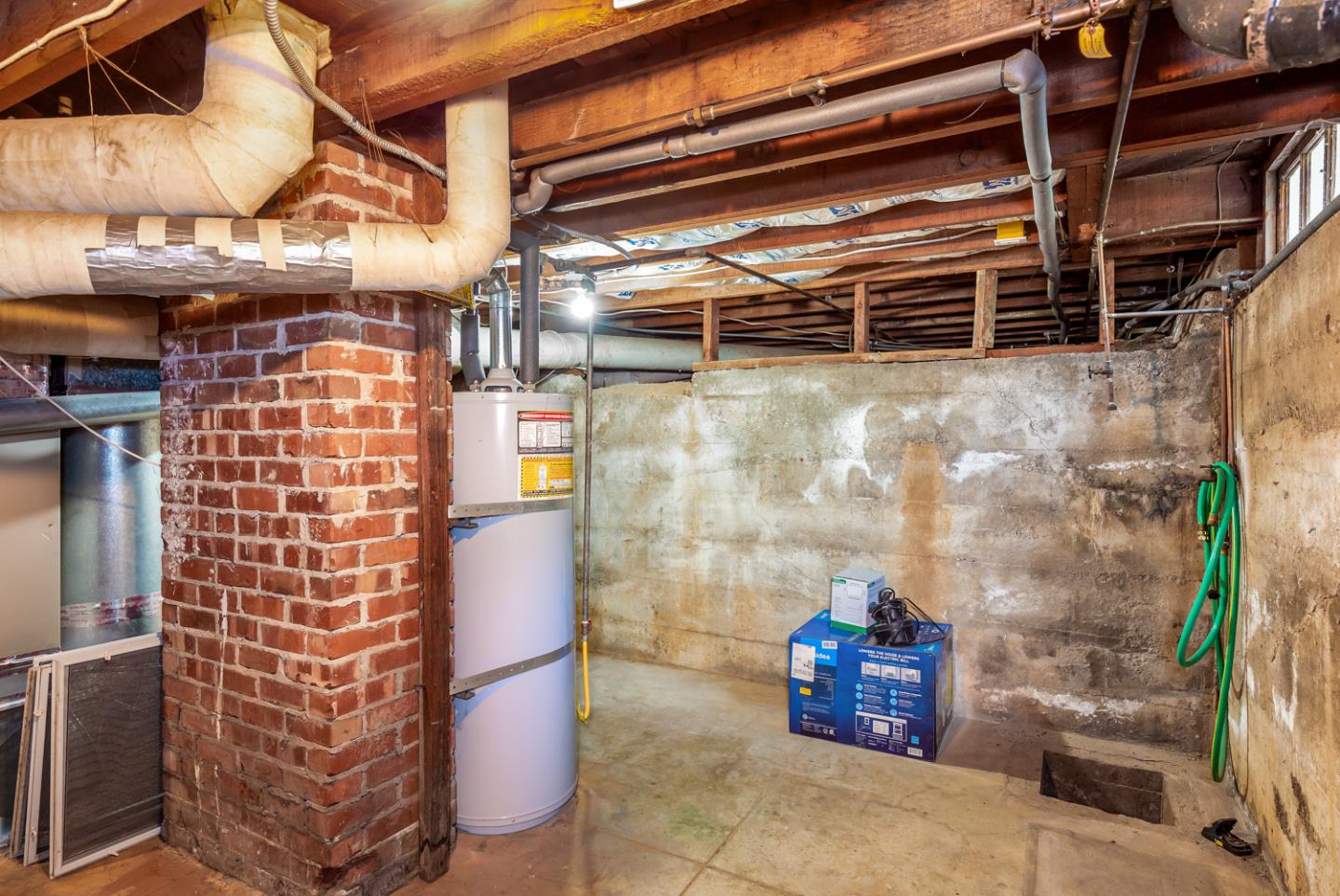 425 Hillcrest Road San Mateo, CA 94402 - Photo 47 of 48 a view of water heater room