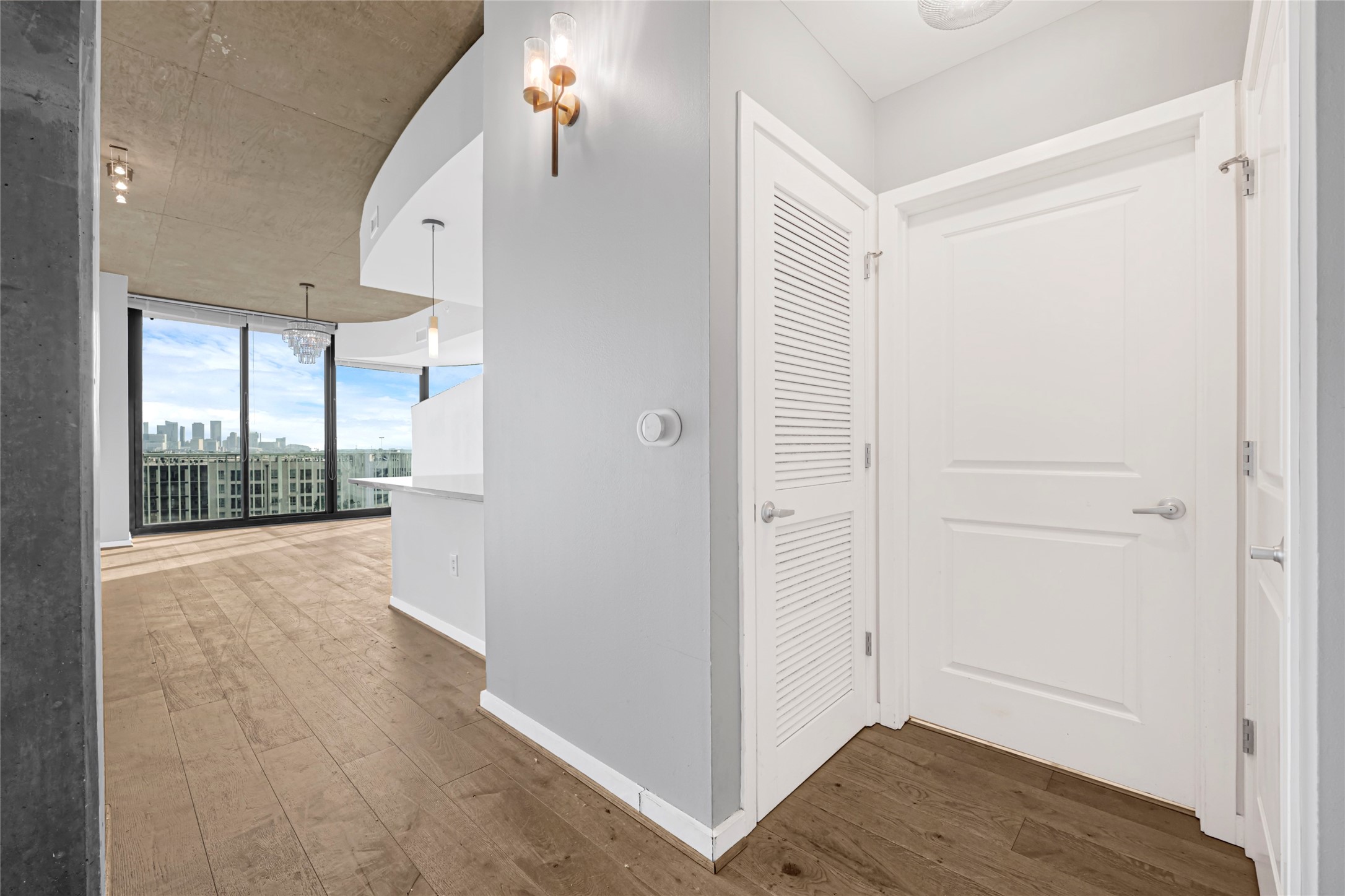 5925 Almeda Road, Unit 10815 Houston, TX 77004 - Photo 12 of 27