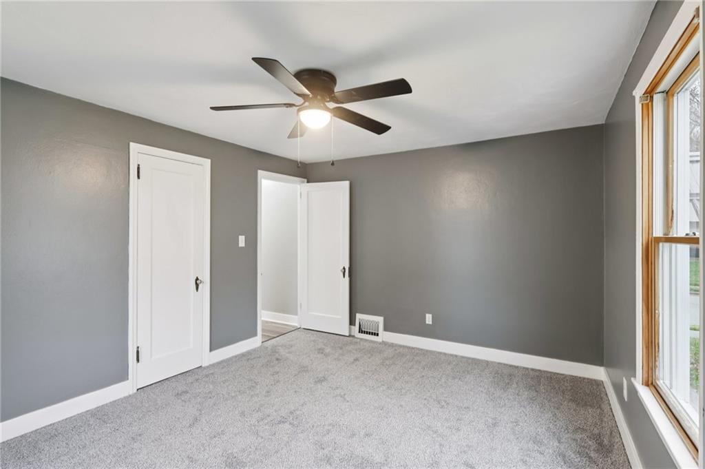 380 James Street Springdale, PA 15144 - Photo 15 of 34 a view of an empty room with a window