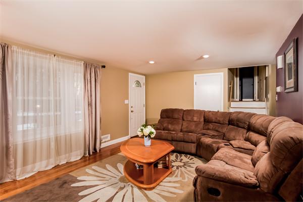 473 Stevens Road Swansea, MA 02777 - Photo 6 of 30 Gallery Image 6