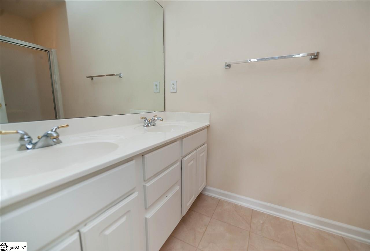 184 Timberleaf Drive Duncan, SC 29334 - Photo 17 of 36