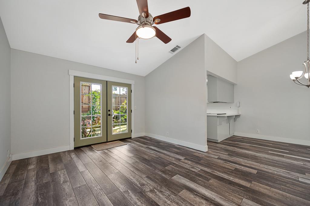 1172 Ravine View Drive Roseville, CA 95661 - Photo 6 of 24