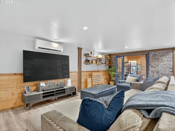 $849,900 | 61 Joy Lane, Washougal, WA 98671