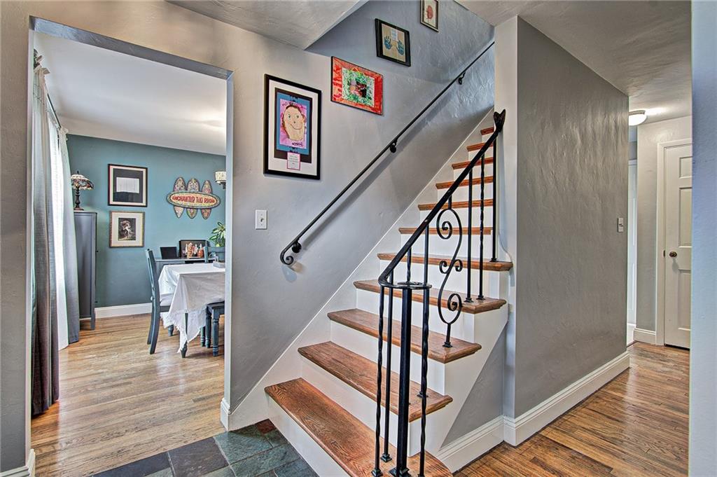 409 Goldsmith Road Pittsburgh, PA 15237 - Photo 3 of 25